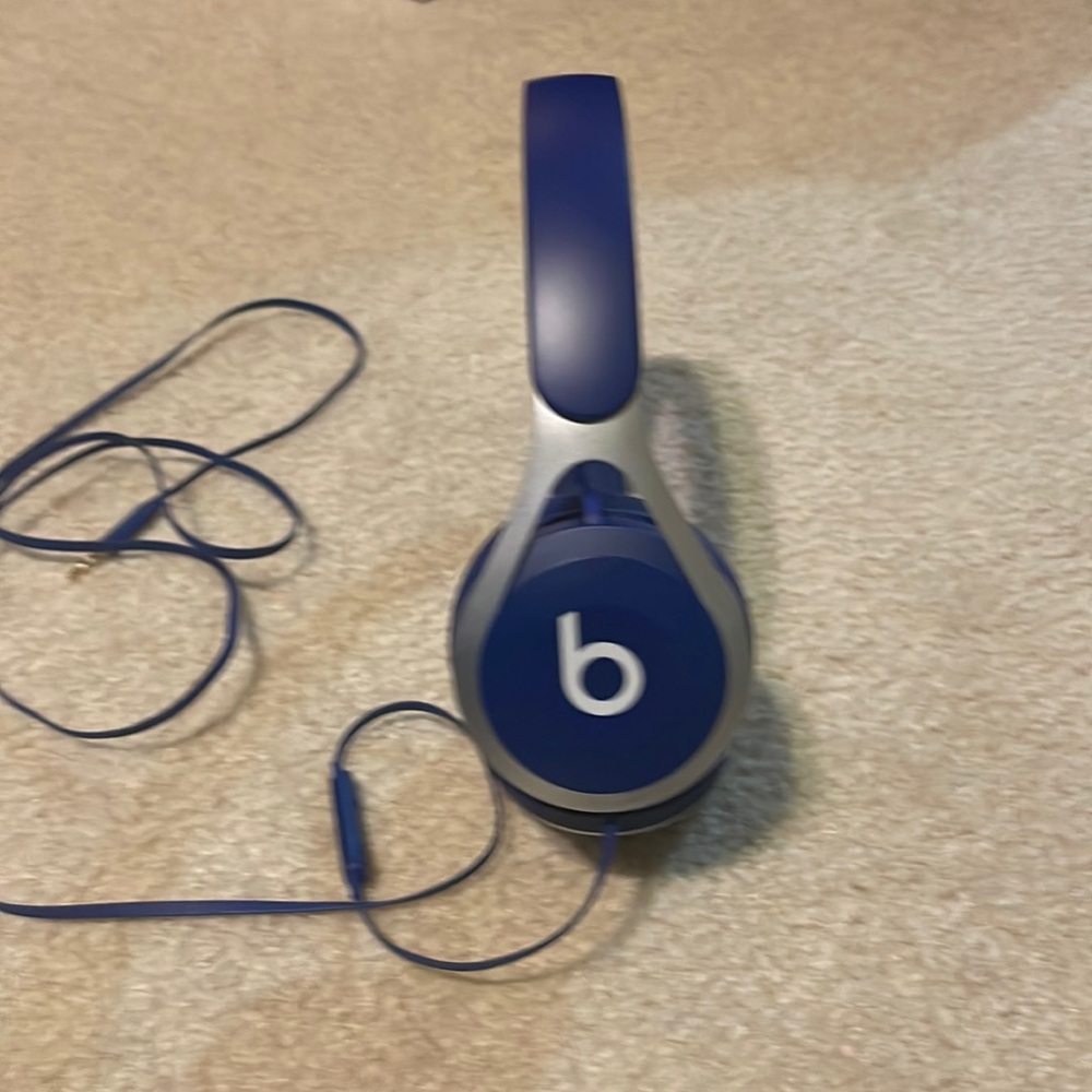 Beats by Dre corded headphones.